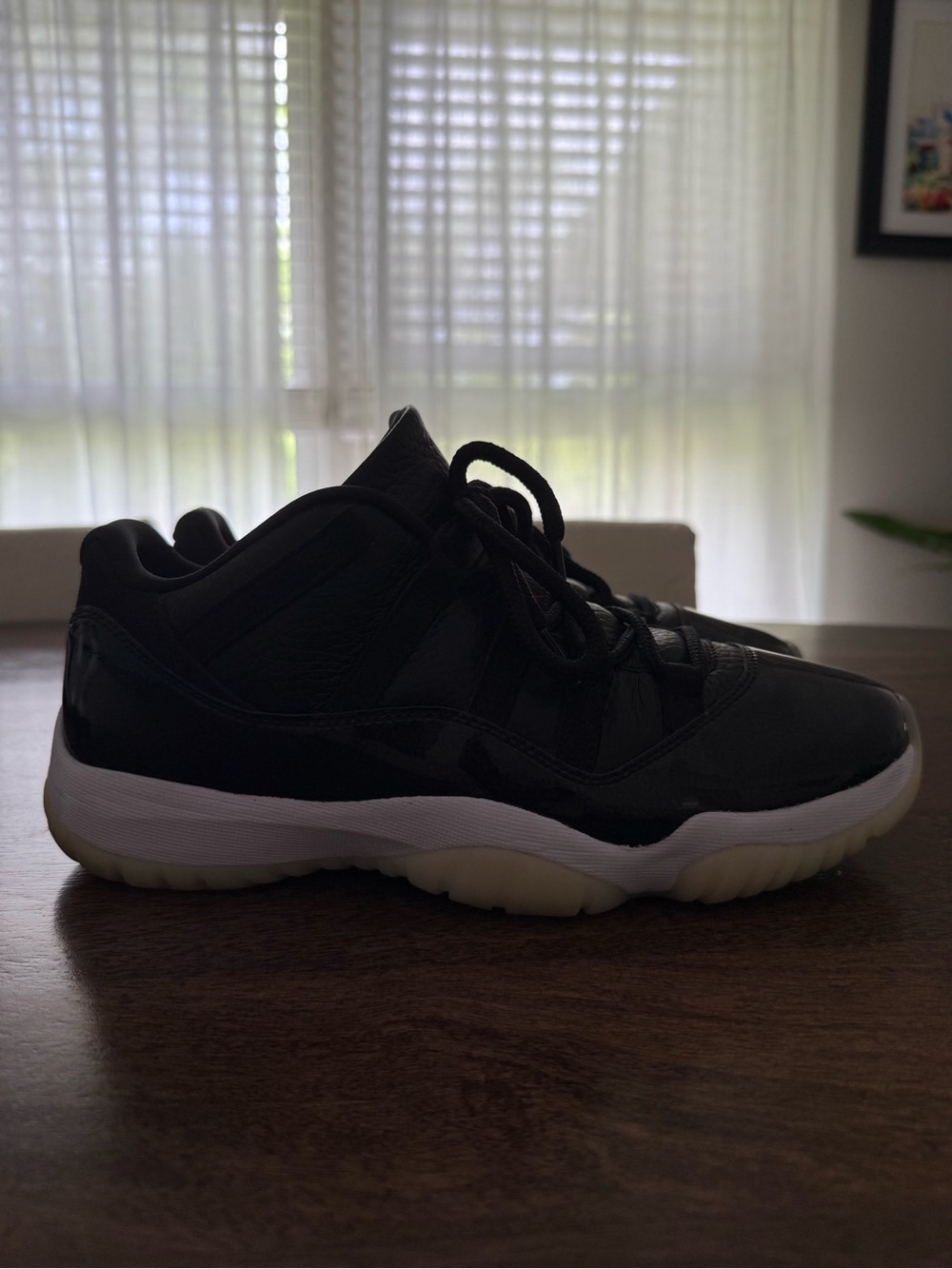 Jordan 11 Low Sz10 (72-10 / black colorway) - Picture 3 of 7